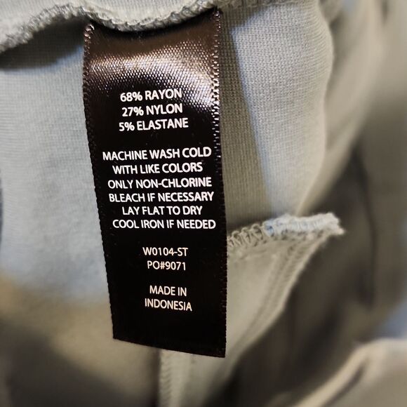 Betabrand bootcut dress pants size medium - Picture 10 of 10